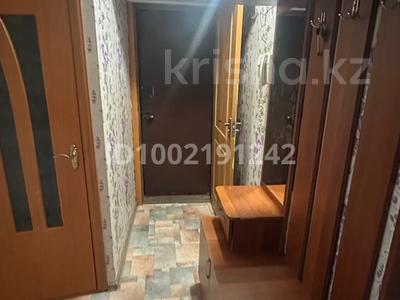 2-комнатная квартира · 48 м² · 1/5 этаж, Майкудук, 17й микрорайон за 10 млн 〒 в Караганде, Алихана Бокейханова р-н