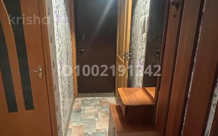 2-комнатная квартира · 48 м² · 1/5 этаж, Майкудук, 17й микрорайон за 10 млн 〒 в Караганде, Алихана Бокейханова р-н — фото 2