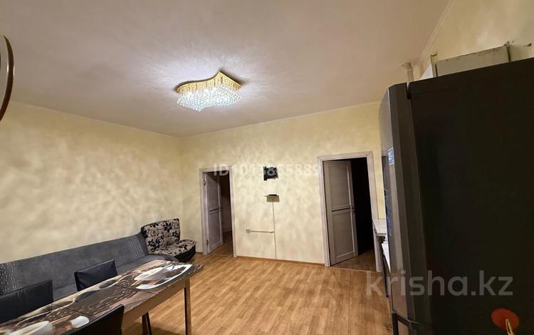 2-комнатная квартира · 60 м² · 2/2 этаж, Венецианова — Район Максима за 250 000 ₸ в Алматы, Жетысуский р-н — фото 2