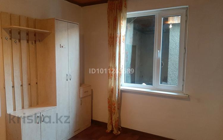 Үйдің бір бөлігі · 1 бөлме · 25 м² · 20 сот., Кисикова 76 — Кисикова, Уябаева, бағасы: 60 000 ₸ в Каскелене — фото 2