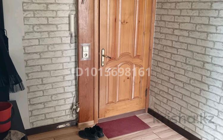 3-комнатная квартира · 63 м² · 5/5 этаж, мкр 5, Есет батыр 122 — Бульвар Абая за 19 млн ₸ в Актобе — фото 2