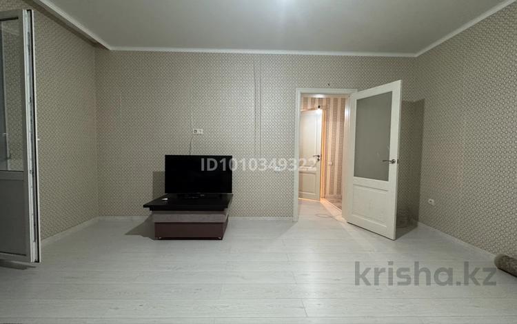 1-бөлмелі пәтер · 40 м² · 9/12 қабат, Ракымжан Кошкарбаев 37, бағасы: 23.5 млн ₸ в Астане, Алматы р-н — фото 2