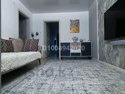 3-комнатная квартира · 60 м² · 1/5 этаж, Солодовникова — ул. Розыбакиева, уг. ул. Сатпаева за 55 млн ₸ в Алматы, Бостандыкский р-н