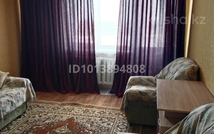 2-комнатная квартира · 49 м² · 9/9 этаж, Жданова за 130 000 ₸ в Уральске — фото 2