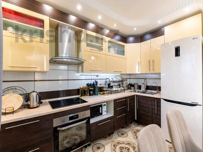 3-комнатная квартира · 94 м² · 4/9 этаж, Жубанова 27 за 300 000 ₸ в Астане, р-н Байконур