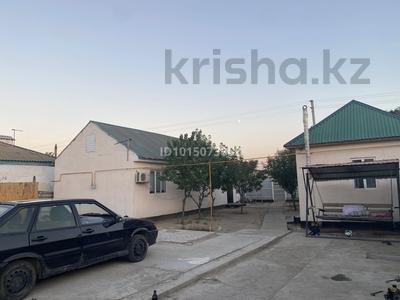 Отдельный дом · 2 комнаты · 60.5 м² · 5 сот., мкр Рембаза, Гумарова за 18 млн ₸ в Атырау
