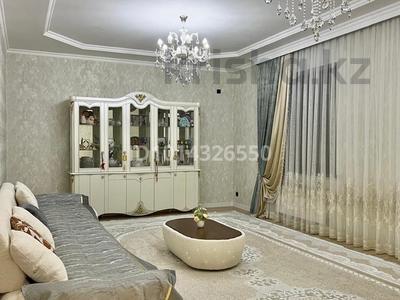 Отдельный дом · 4 комнаты · 240 м² · 8 сот., мкр Акжайык за 65 млн ₸ в Шымкенте, Абайский р-н