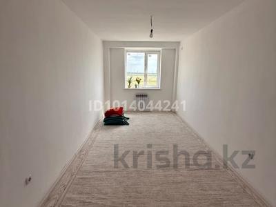 2-бөлмелі пәтер · 54 м² · 4/10 қабат, 10 мкр 20, бағасы: 150 000 ₸ в Аксае
