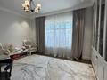 7-комнатная квартира · 425 м² · 4/5 этаж, Кыз жибек 41 за 300 млн ₸ в Астане, Нура р-н — фото 12