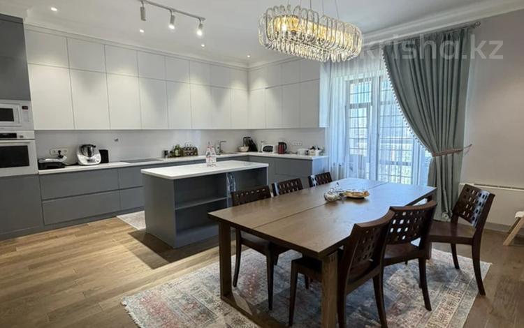 7-комнатная квартира · 425 м² · 4/5 этаж, Кыз жибек 41 за 300 млн ₸ в Астане, Нура р-н — фото 3