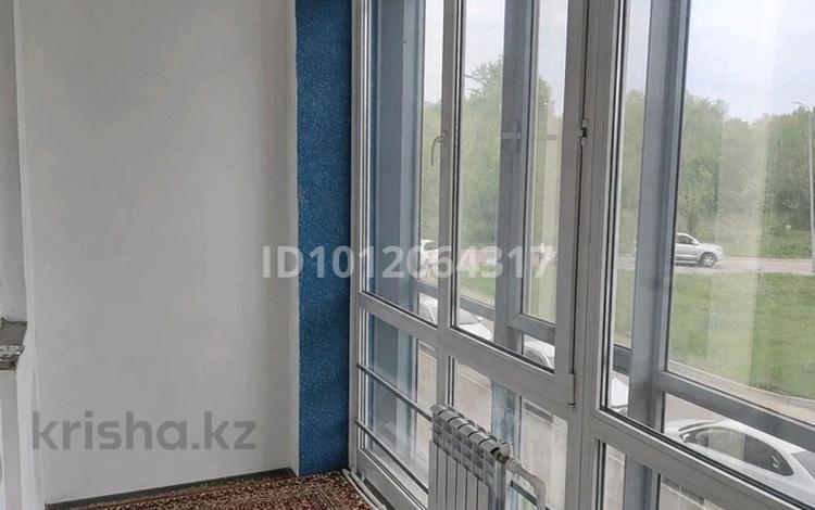 3-бөлмелі пәтер · 82.3 м² · 2/10 қабат, ул. Жибек жолы 5, бағасы: 47.8 млн ₸ в Усть-Каменогорске, Ульбинский — фото 2