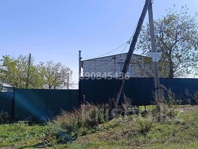 Жеке үй · 3 бөлме · 300 м² · 25 жүзд., Умит 2, бағасы: 15 млн ₸ в Актобе, СК Акжар-Плюс