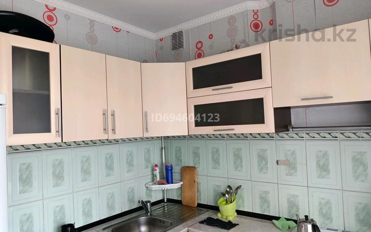 1-комнатная квартира · 34 м² · 4/5 этаж, 30 гвардейской дивизии 30 — Ул. Виноградова, пр. Назарбаева, ул. К. Битибаева, ул. Серикбаева за 14.5 млн ₸ в Усть-Каменогорске, Ульбинский — фото 9