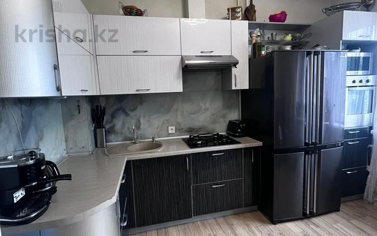 3-комнатная квартира · 77 м² · 4/9 этаж, Розыбакиева за 59.9 млн ₸ в Алматы, Бостандыкский р-н — фото 2