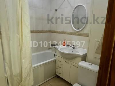 3-комнатная квартира · 66 м² · 3/5 этаж, Хусаинова 157 — Напротив Сити центра за 13 000 ₸ в Уральске, мкр Школьник