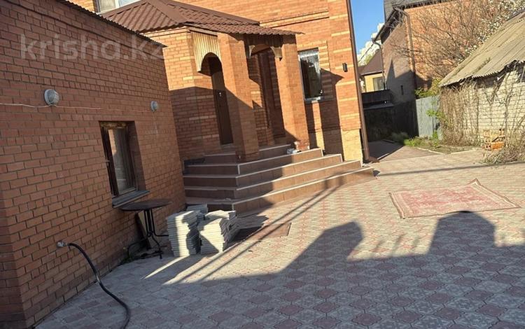Отдельный дом · 6 комнат · 340 м² · 8 сот., Исаева 138 за ~ 128.4 млн ₸ в Уральске — фото 2