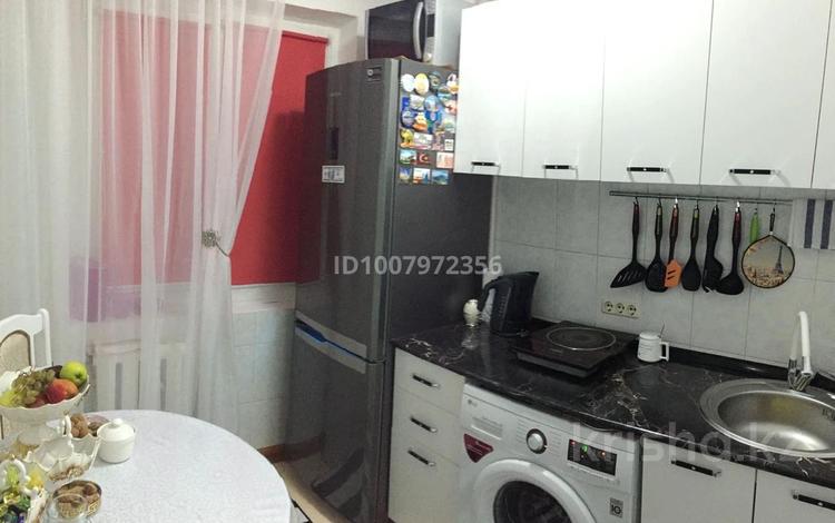 1-комнатная квартира · 30 м² · 3/5 этаж, мкр Юго-Восток, Строителей 15 за 13 млн ₸ в Караганде, Казыбек би р-н — фото 2