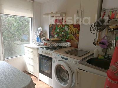 4-комнатная квартира · 89 м² · 4/4 этаж, мкр Кемел (Первомайское) 1 — ул жайсан за 300 000 ₸ в Алматы, Жетысуский р-н