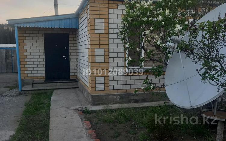 Жеке үй · 3 бөлме · 72.7 м² · 10 жүзд., Тәуелсіздік 85 — Село Павлодарское, бағасы: 20 млн ₸ — фото 2
