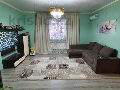 Отдельный дом · 6 комнат · 250 м², Валиханова — Ул.Чайковского за 500 000 〒 в Атырау