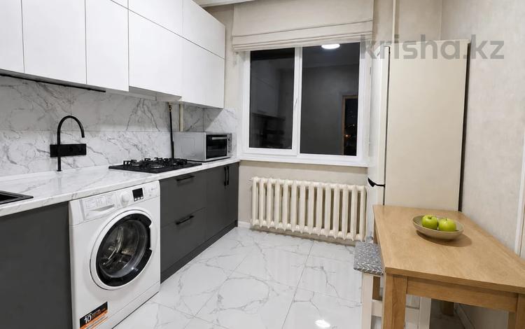 1-бөлмелі пәтер · 40 м² · 2/9 қабат, Алмагүл ш/а., бағасы: ~ 35.7 млн ₸ в Алматы, Бостандыкский р-н — фото 2