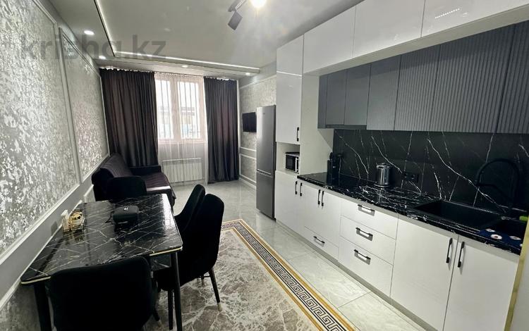 1-бөлмелі пәтер · 45 м² · 12/12 қабат, мкр Акбулак, Дарабоз 85 — По улице Мормышулы. На против АлматыАрена, бағасы: 29.9 млн ₸ в Алатауский р-н — фото 22