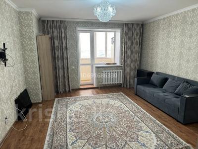 3-комнатная квартира, 90 м², 4/12 этаж помесячно, Айнаколь 60 за 250 000 〒 в Астане, Алматы р-н