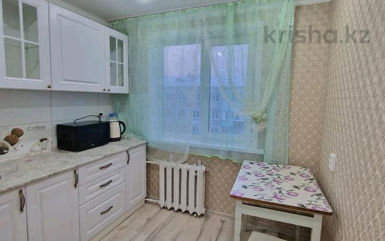 1-комнатная квартира, 32 м², 5/5 этаж, гашека за 12.9 млн 〒 в Петропавловске — фото 2