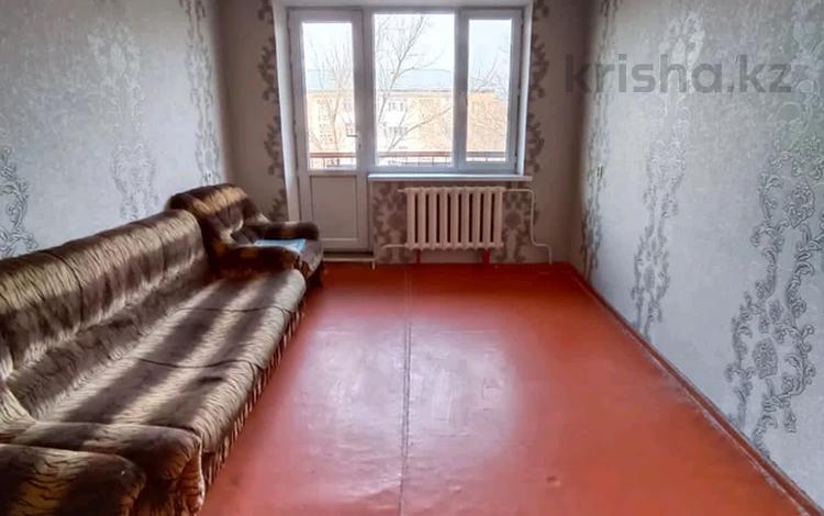 2-комнатная квартира · 45 м² · 5/5 этаж, мкр Акбулак, Мкр Мынбулак за 9.7 млн ₸ в Таразе — фото 15
