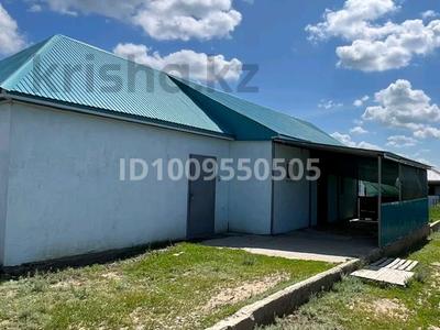 Жеке үй · 2 бөлме · 77 м² · 10 жүзд., Бауырластар, Ер Көкше 23, бағасы: 17 млн ₸ в Актобе, жилой массив Бауырластар