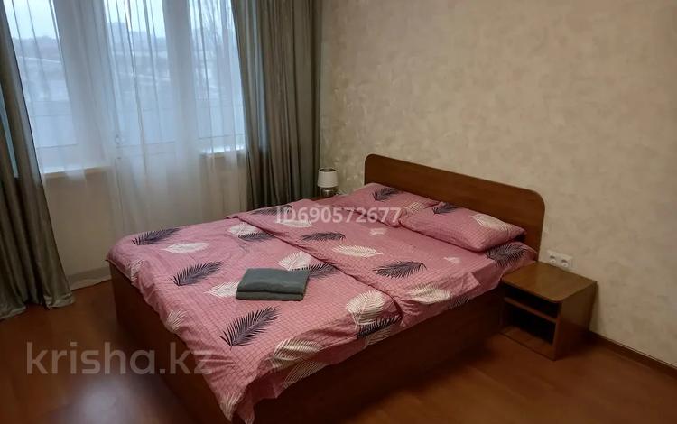 1-бөлмелі пәтер, 56 м², 2/5 қабат тәулігіне, 3 микрорайон, бағасы: 13 000 〒 в Конаеве (Капчагай) — фото 2