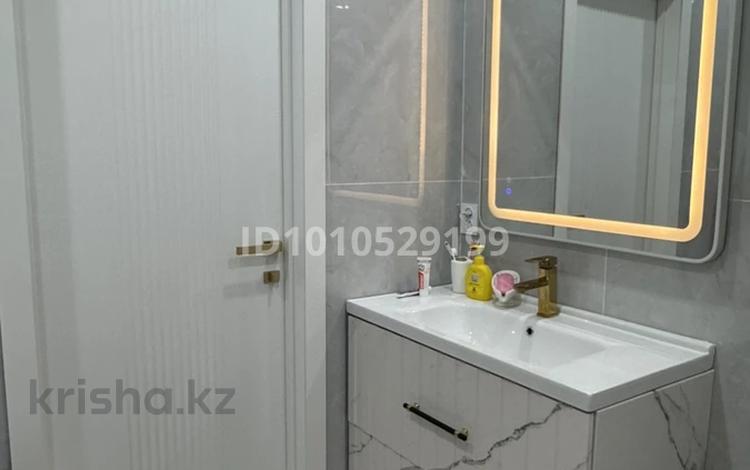 3-бөлмелі пәтер · 110 м² · 5/9 қабат, Самал 88, бағасы: 300 000 ₸ в Уральске — фото 5