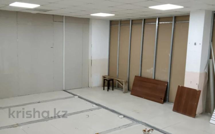 Еркін, кеңселер, дүкендер мен бутиктер, қоймалар, қоғамдық тамақтану орны, сұлулық салондары, фитнес және спорт, медорталықтар мен дәріханалар, білім орталықтары, ойын-сауық, конференц-залдар, кабинеттер және жұмыс орындары, студиялар · 110 м², бағасы: 600 000 ₸ в Атырау — фото 7