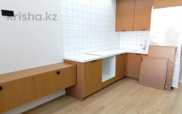 1-комнатная квартира · 53 м² · 1/7 этаж, мкр. Алтын орда за 23.5 млн 〒 в Актобе — фото 2