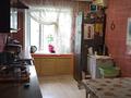 2-бөлмелі пәтер · 52 м² · 4/9 қабат, Курмангазы 108 — 7 школа, бағасы: 18 млн ₸ в Уральске, мкр Школьник — фото 5