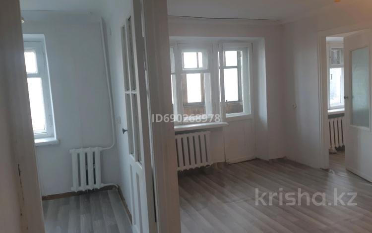 2-комнатная квартира, 42 м², 3/5 этаж, Абая-Шакарима