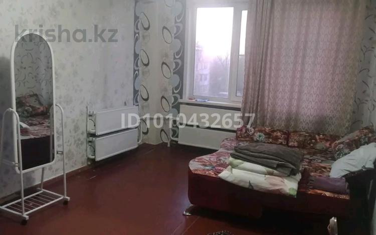 1-бөлмелі пәтер · 28.1 м² · 5/5 қабат, Добролюбова — Район Бульвар Гагарина, бағасы: 7.5 млн ₸ в Усть-Каменогорске — фото 2