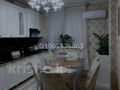3-бөлмелі пәтер · 82 м² · 1/5 қабат, мкр Асар-2 12/2 — Трц Төле би, бағасы: 31 млн ₸ в Шымкенте, Абайский р-н