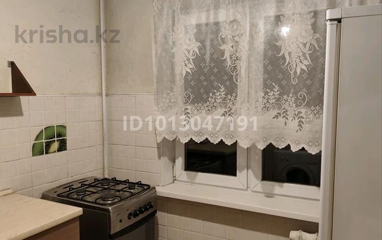 1-комнатная квартира · 33 м² · 3/4 этаж, мкр №5 — Абая - Утеген Батыра за 210 000 ₸ в Алматы, Ауэзовский р-н — фото 2