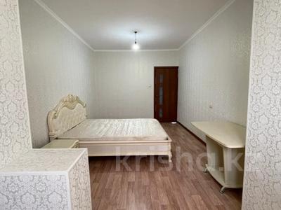 2-бөлмелі пәтер · 56 м² · 2/5 қабат, 12-й мкр 25, бағасы: 15.5 млн ₸ в Актау