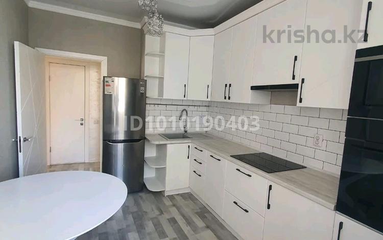 2-бөлмелі пәтер · 55 м² · 2/14 қабат, мкр Акбулак, 1-я улица 55 — На против Арены где пешеход, бағасы: 300 000 ₸ в Алматы, Алатауский р-н — фото 2