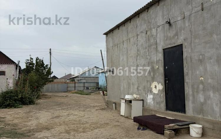 Саяжай · 3 бөлме · 72 м² · 7 жүзд., Өскен ш/а., Железнодорожник 170, бағасы: 8 млн ₸ в Атырау, мкр Зарослый — фото 2