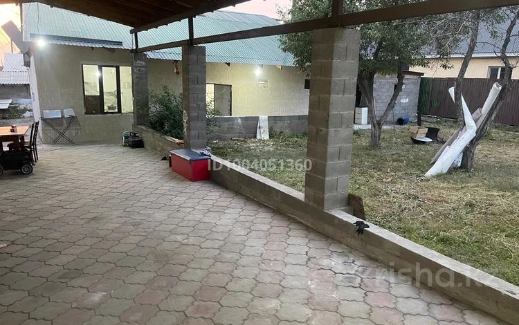 Жеке үй · 6 бөлме · 130 м² · 7 жүзд., Малиновая 53 — Дача канала рядом магазина Айда, бағасы: 15 млн ₸ в Есик — фото 2