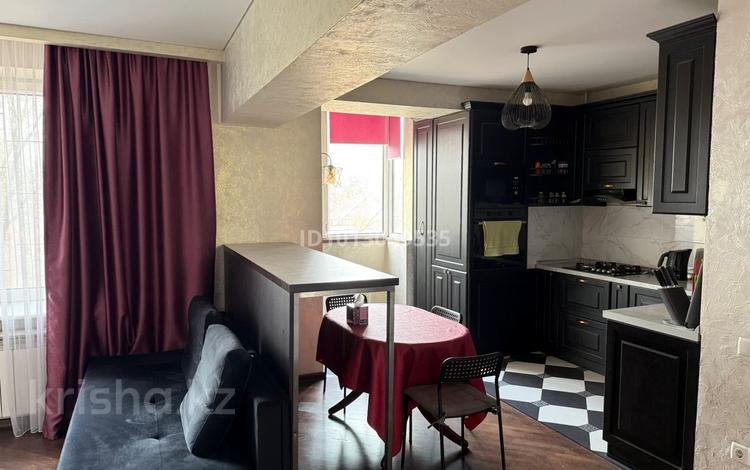 3-бөлмелі пәтер · 61 м² · 4/5 қабат, Жибек жолы — Пушкина, бағасы: 500 000 ₸ в Алматы, Медеуский р-н — фото 2
