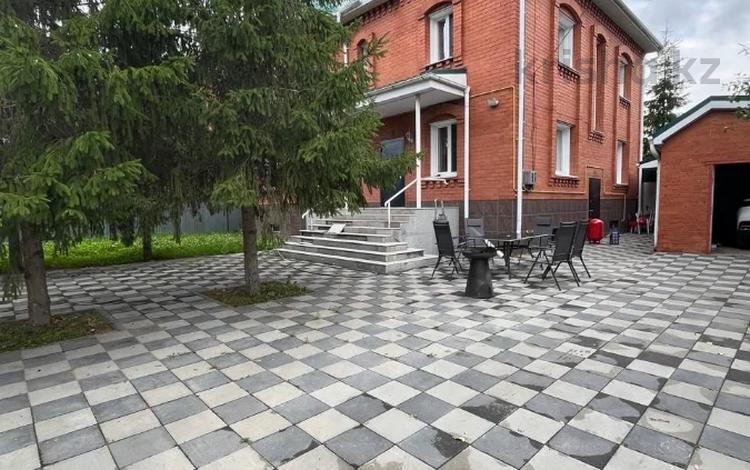 Жеке үй · 5 бөлме · 320 м² · 4.5 жүзд., Назарбаева проспект, 40, бағасы: 165 млн ₸ в Костанае — фото 3