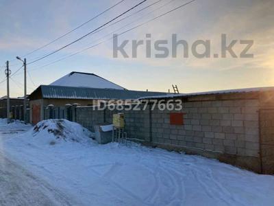 Продажа домов и дачи в Жетысу обл.: Отдельный дом · 1 комната · 50 м² · 10 сот., Хван 100 за 26 млн 〒 Отдельный дом · 1 комната · 50 м² · 10 сот., Хван 100 за 26 млн 〒 в Талдыкоргане, мкр Жастар