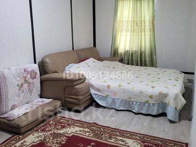 1-комнатная квартира · 35 м² · 2/2 этаж, мкр Айгерим-2, Жанагасыр 58/2 — Возле магазина Абзал. пересечение Альмерек Абыз за 120 000 〒 в Алматы, Алатауский р-н