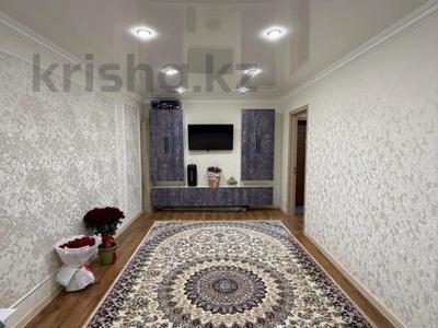 2-бөлмелі пәтер · 57 м² · 1/5 қабат, 2 ш/а., Братья Жубановых, бағасы: 19.5 млн ₸ в Актобе, мкр 8