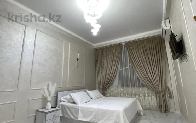 1-комнатная квартира · 48 м² · 1/3 этаж, Батырбекова 4/3 — Гипермаркет Халык за 15 000 〒 в Туркестане — фото 2