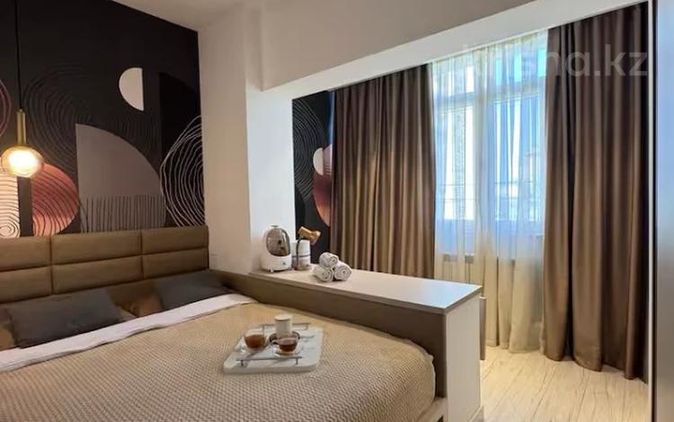1-комнатная квартира · 65 м² · 12/16 этаж, мкр Самал-1 за 28 000 〒 в Алматы, Медеуский р-н — фото 3